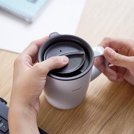 ハリオ　フタ付き保温マグ　300ml