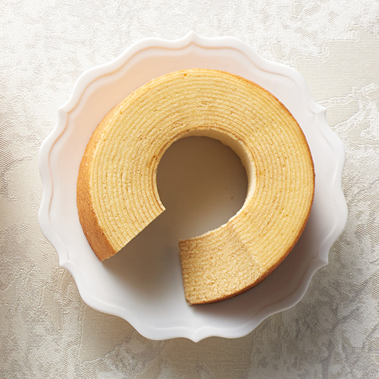 しあわせを結ぶ輪　バウムクーヘン～木箱でお届け～　APH010H