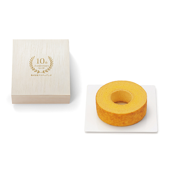 オリジナル木箱入り　バウムクーヘン（レーザー）