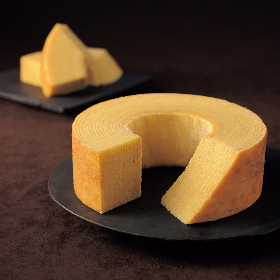 しっとりバームクーヘン〔風呂敷包み・うさぎ柄〕　APHYB10