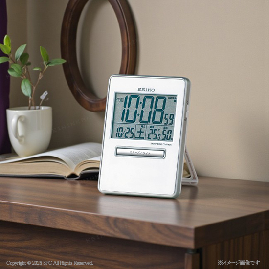 SEIKO　SEIKO　トラベラデジタル電波時計　No.30